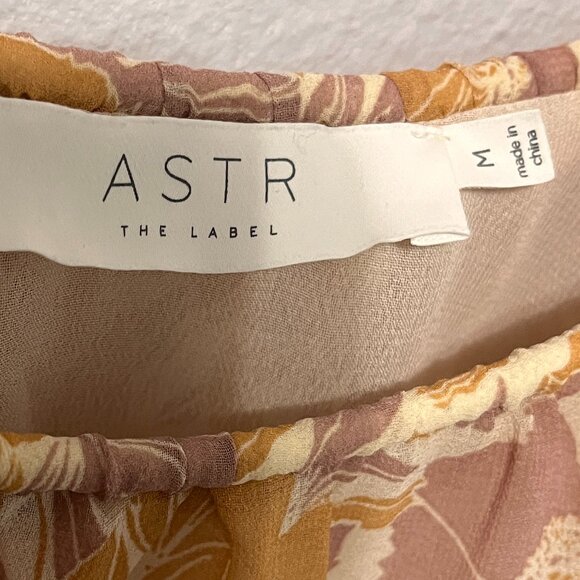 ASTR The Label Josephine Cold Shoulder Top M - Picture 4 of 7